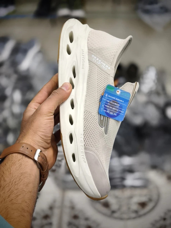 کتونی اسکیچرز بدون بند مسترکوالیتی /سایز 40 تا 45/Skechers Max Cushioning/فروش عمده و تک