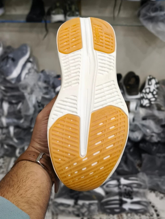 کتونی اسکیچرز بدون بند مسترکوالیتی /سایز 40 تا 45/Skechers Max Cushioning/فروش عمده و تک