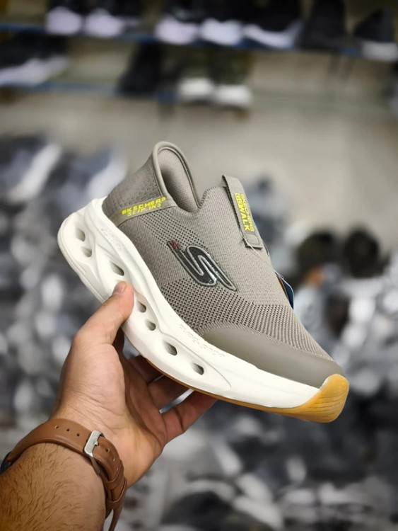 کتونی اسکیچرز بدون بند مسترکوالیتی /سایز 40 تا 45/Skechers Max Cushioning/فروش عمده و تک