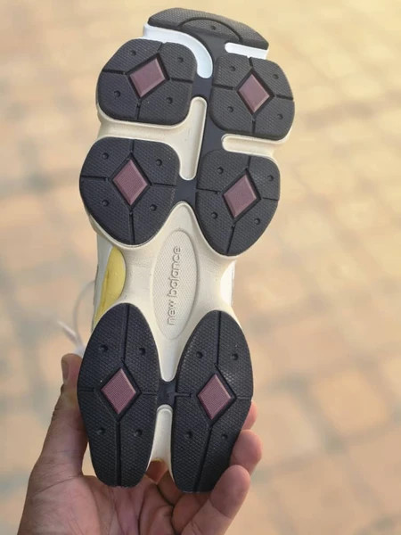 کتونی نیوبالانس 9060 مسترکوالیتی /سایز 37 و 38/Newbalance 9060/ فروش عمده و تک