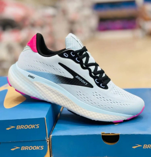 کتونی بروکس گاست 17 مسترکوالیتی /Brooks Ghost 17/سایز 36 الی 39/فروش عمده و تک