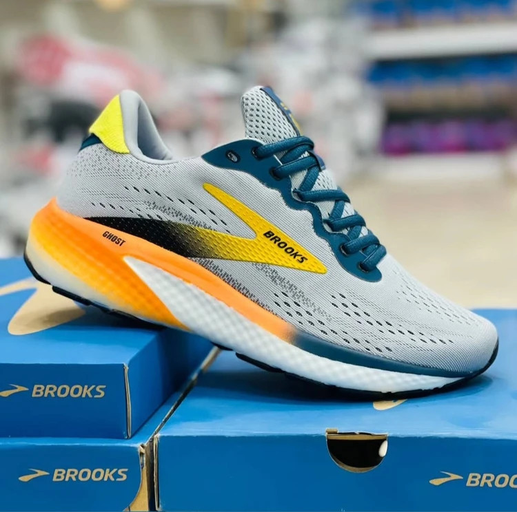 کتونی بروکس گاست 17 مسترکوالیتی /Brooks Ghost 17/سایز 40 الی 45/فروش عمده و تک