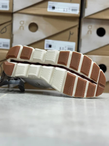 کتونی آن رانینگ کیوسی کلود ایکس 4 مسترکوالیتی/On Running QC Cloud X 4/سایز 40 الی 45/فروش عمده و تک