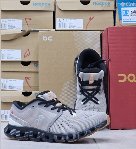 کتونی آن رانینگ کیوسی کلود ایکس 4 مسترکوالیتی/On Running QC Cloud X 4/سایز 40 الی 45/فروش عمده و تک