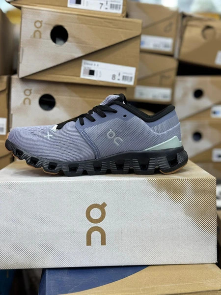 کتونی آن رانینگ کیوسی کلود ایکس 4 مسترکوالیتی/On Running QC Cloud X 4/سایز 40 الی 45/فروش عمده و تک