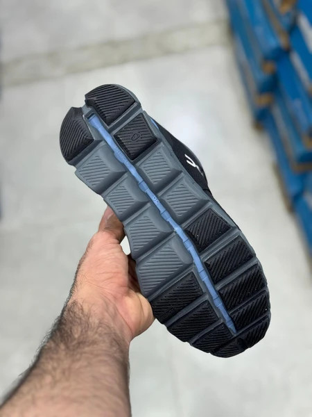 کتونی آن رانینگ کیوسی کلود ایکس 4 مسترکوالیتی/On Running QC Cloud X 4/سایز 40 الی 45/فروش عمده و تک