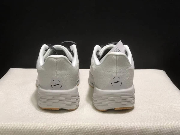 کتونی بروکس لانچ 11 مسترکوالیتی /Brooks Launch 11/سایز 40 الی 45/فروش عمده و تک