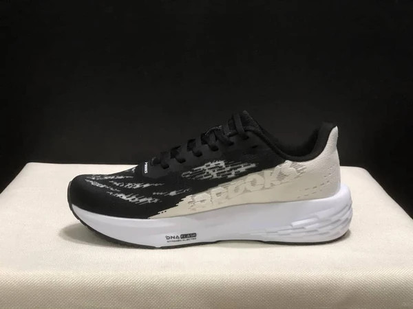 کتونی بروکس لانچ 11 مسترکوالیتی /Brooks Launch 11/سایز 40 الی 45/فروش عمده و تک