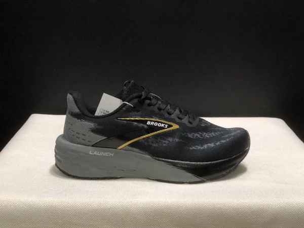 کتونی بروکس لانچ 11 مسترکوالیتی /Brooks Launch 11/سایز 40 الی 45/فروش عمده و تک