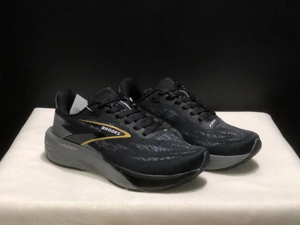 کتونی بروکس لانچ 11 مسترکوالیتی /Brooks Launch 11/سایز 40 الی 45/فروش عمده و تک