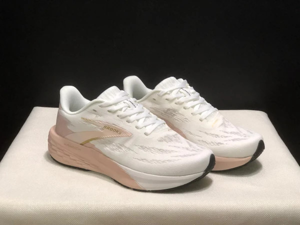 کتونی بروکس لانچ 11 مسترکوالیتی /Brooks Launch 11/سایز 40 الی 45/فروش عمده و تک