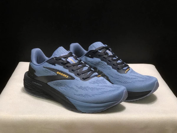 کتونی بروکس لانچ 11 مسترکوالیتی /Brooks Launch 11/سایز 40 الی 45/فروش عمده و تک
