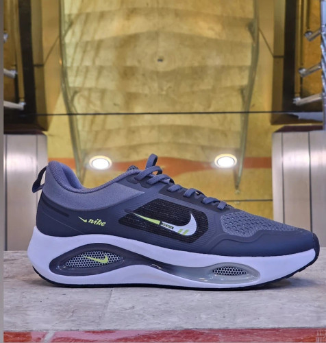 کتونی نایک ایر زوم وینفلو 2 مسترکوالیتی /سایز 40 الی 45/Nike Air Zoom Winflo 2/فروش عمده و تک