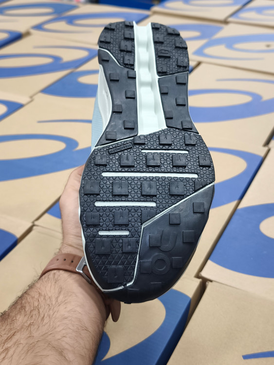 کتونی آن رانینگ | سایز ۴۰ الی ۴۵ | On Running Cloudtecphase