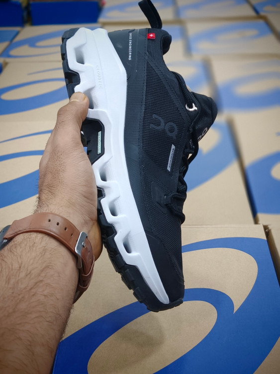 کتونی آن رانینگ گورتکس ضد آب | سایز ۴۰ الی ۴۵ | On Running Cloud tech phase Gore Tex