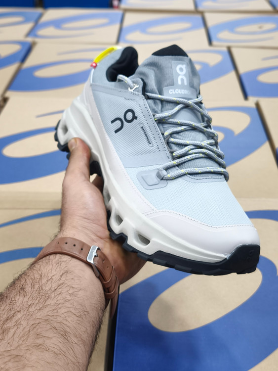 کتونی آن رانینگ گورتکس ضد آب | سایز ۴۰ الی ۴۵ | On Running Cloud tech phase Gore Tex