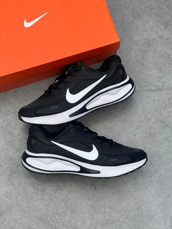 کتونی نایک جورنی ران مسترکوالیتی /سایز 40 الی 45/Nike Journey Run/فروش عمده و تک