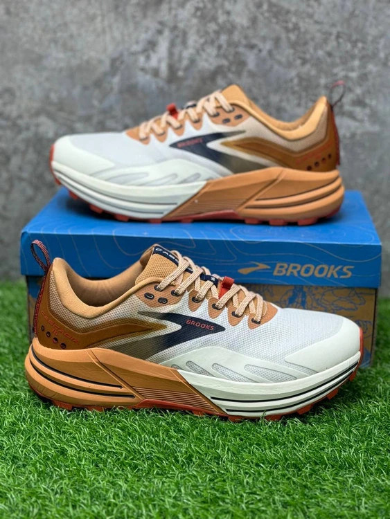 کتونی بروکس کاسکادیا 16 مسترکوالیتی /سایز 40 تا 45/Brooks Cascadia 16/فروش عمده و تک