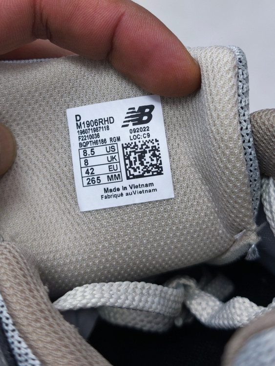 کتونی نیوبالانس 1906 مسترکوالیتی /سایز 38 الی 45/New Balance 1906/فروش عمده و تک