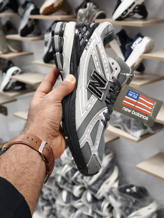 کتونی نیوبالانس 1906 مسترکوالیتی /سایز 38 الی 45/New Balance 1906/فروش عمده و تک