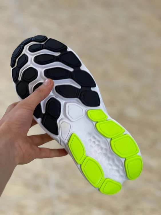 کتونی نیوبالانس فرش فوم مسترکوالیتی /New Balance Fresh Foam/سایز 40 الی 45/فروش عمده و تک