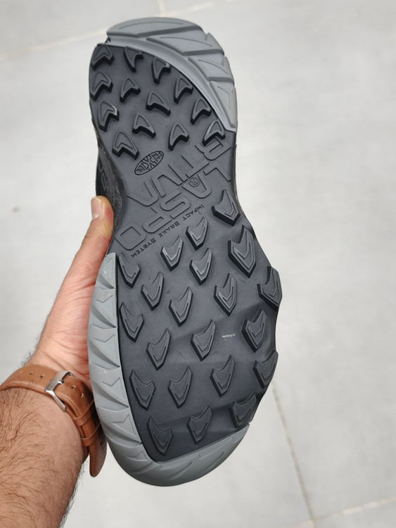 کتونی طبیعت گردی لا سپورتیوا آکاشا ساخت ایتالیا | سایز ۴۰ الی ۴۵ | La Sportiva Akasha