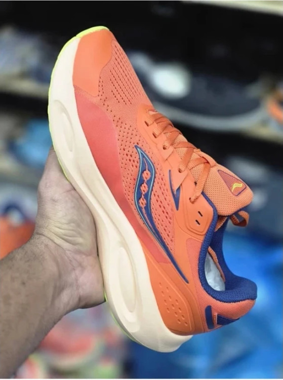 کتونی ساکونی فونیکس اینفرنو 3 مسترکوالیتی/سایز ۴۰ الی ۴۵/ Saucony Phoenix Inferno 3