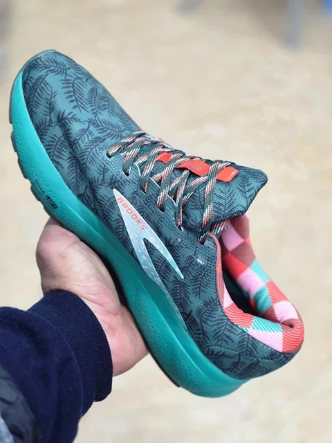 کتونی بروکس گاست 16 مسترکوالیتی /Brooks Ghost 16/سایز 40 الی 45/فروش عمده و تک