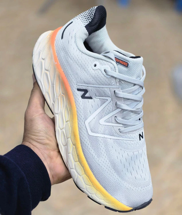 کتونی نیوبالانس فرش فوم مسترکوالیتی /New Balance Fresh Foam/سایز 40 الی 45/فروش عمده و تک