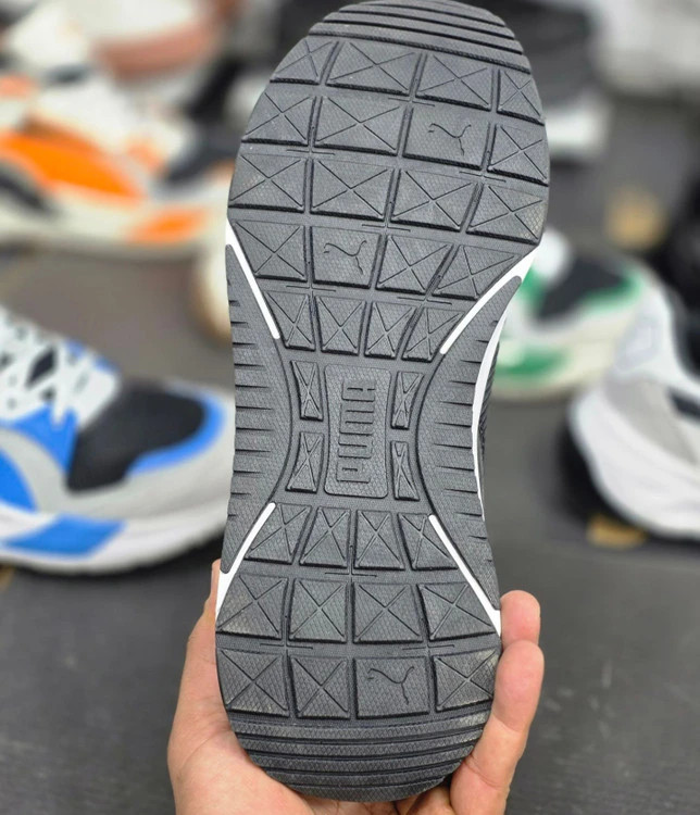 کتونی پوما ترینیتی 2 مسترکوالیتی /Puma Trinity 2/سایز 40 الی 45/فروش عمده و تک