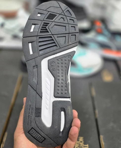 کتونی پوما میراژ تک مسترکوالیتی /Puma Miraj Tech/سایز 40 الی 45/فروش عمده و تک