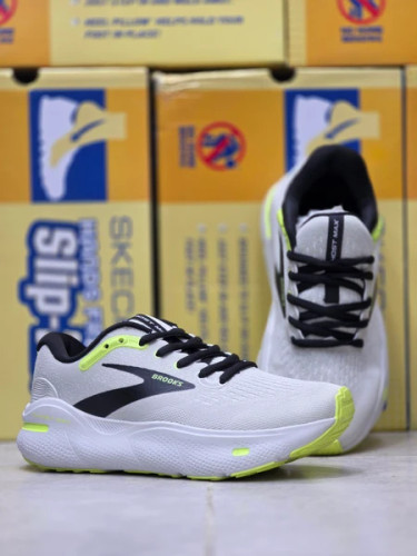 کتونی بروکس گاست مکس 2 /Brooks Ghost Max 2/سایز 40 تا 45/فروش عمده و تک