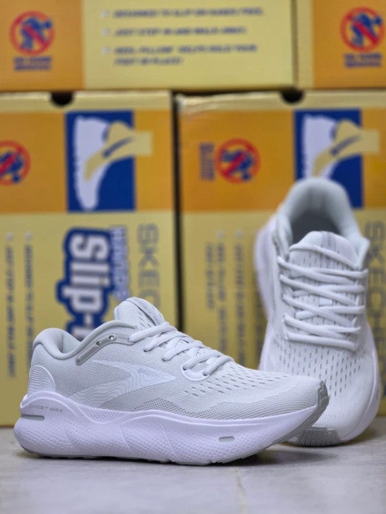 کتونی بروکس گاست مکس 2 /Brooks Ghost Max 2/سایز 40 تا 45/فروش عمده و تک