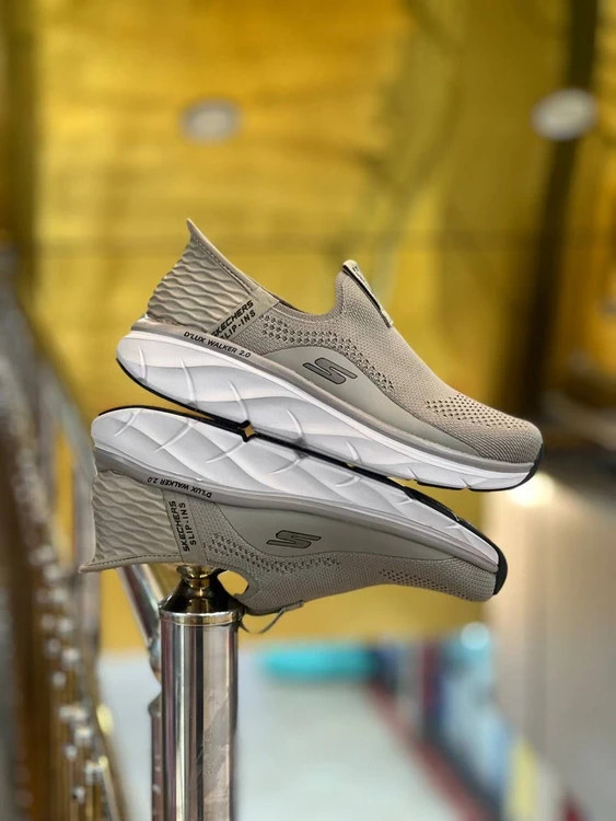 کتونی اسکیچرز مسترکوالیتی و طبی /سایز 40 الی 45/Skechers Go Walk Max Cushioning/ فروش عمده و تک