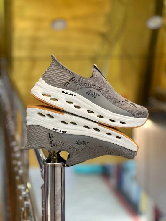 کتونی اسکیچرز مسترکوالیتی و طبی /سایز 40 الی 45/Skechers Go Walk Max Cushioning/ فروش عمده و تک