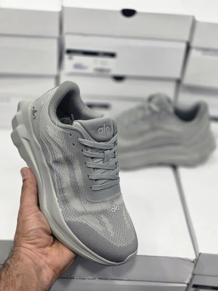 کتونی الو رانر مسترکوالیتی / سایز 40 الی 45 / Alo Runner / فروش عمده و تک