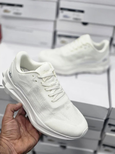 کتونی الو رانر مسترکوالیتی / سایز 40 الی 45 / Alo Runner / فروش عمده و تک