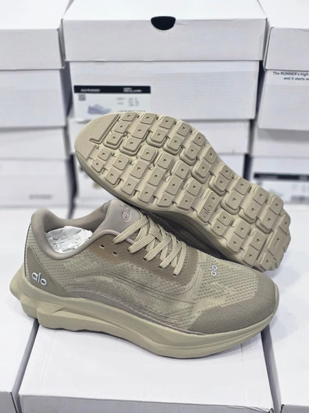 کتونی الو رانر مسترکوالیتی / سایز 40 الی 45 / Alo Runner / فروش عمده و تک