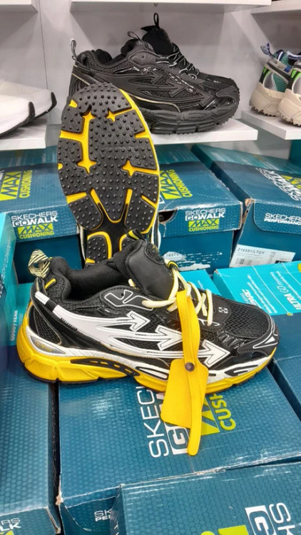 کتونی آف وایت مسترکوالیتی / سایز 40 الی 45 / Off White Shoes / فروش عمده و تک