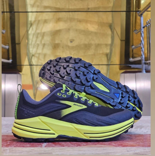 کتونی بروکس کاسکادیا 16 مسترکوالیتی /سایز 40 تا 45/Brooks Cascadia 16/فروش عمده و تک