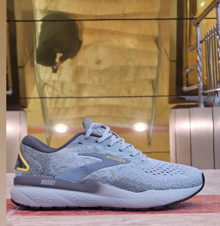 کتونی بروکس گاست 15 مسترکوالیتی /Brooks Ghost 15/سایز 40 الی 45/فروش عمده و تک