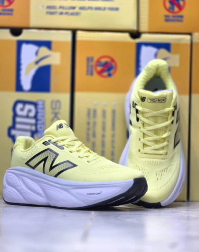 کتونی نیوبالانس فرش فوم مسترکوالیتی /New Balance Fresh Foam/سایز 40 الی 45/فروش عمده و تک
