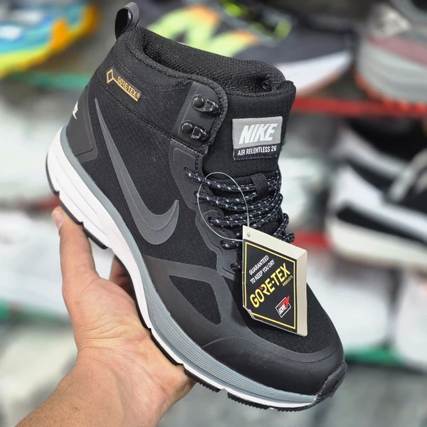 کتونی ساق دار نایک ایر زوم پگاسوس گورتکس مسترکوالیتی /سایز 40 الی 45/Nike Air Zoom Pegasus Gortex / فروش عمده و تک