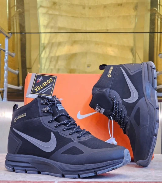 کتونی ساق دار نایک ایر زوم پگاسوس گورتکس مسترکوالیتی /سایز 40 الی 45/Nike Air Zoom Pegasus Gortex / فروش عمده و تک