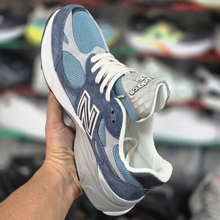 کتونی نیوبالانس ۹۹۰ مسترکوالیتی /سایز 40 الی ۴۵/New Balance 990/ فروش عمده و تک