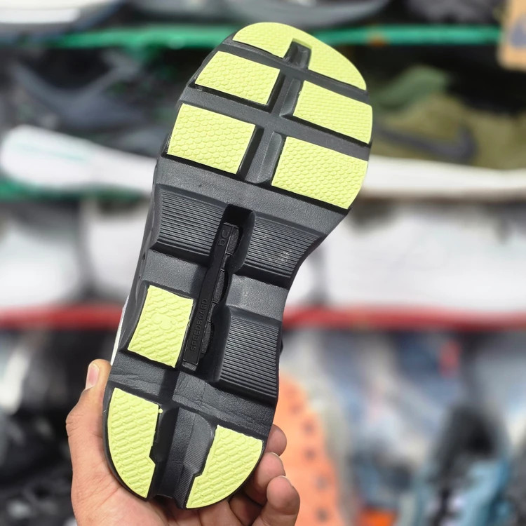 کتونی آن رانینگ کیوسی کلود مانستر مسترکوالیتی/On Runinng Cloudmonster/سایز 40 الی 45/فروش عمده و تک