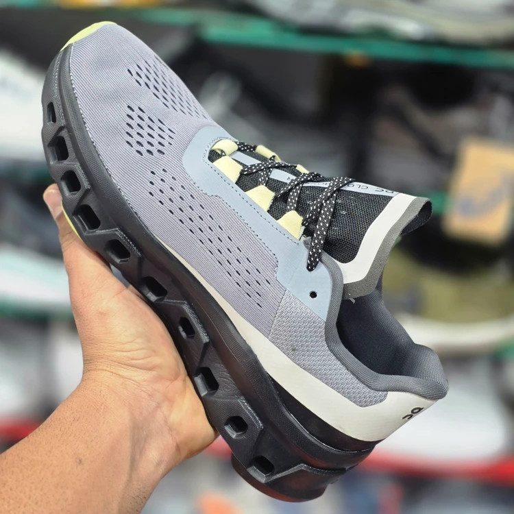 کتونی آن رانینگ کیوسی کلود مانستر مسترکوالیتی/On Runinng Cloudmonster/سایز 40 الی 45/فروش عمده و تک