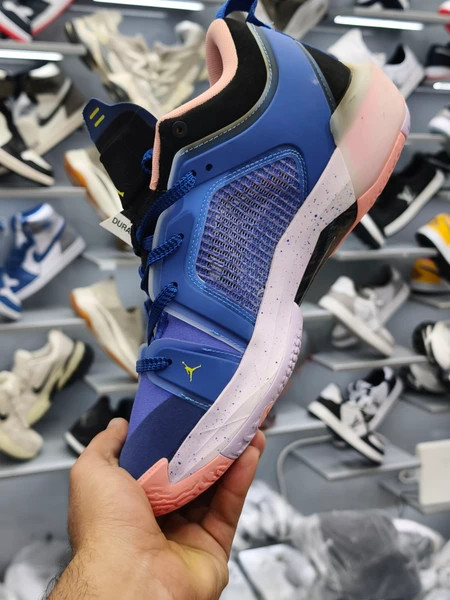 کتونی نایک ایر جردن ویتنامی /سایز 40 الی 45/Nike Air jordan/فروش عمده و تک