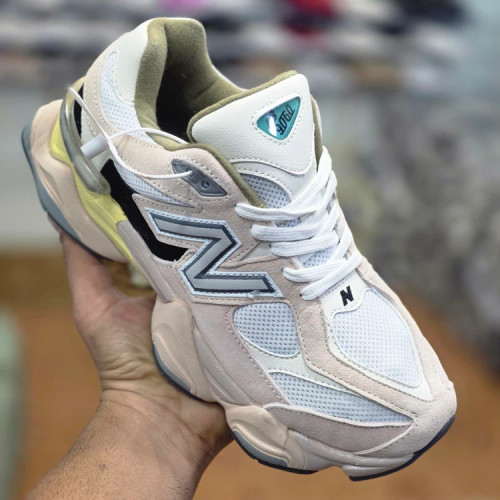 کتونی نیوبالانس 9060 مسترکوالیتی /سایز 40 الی 45/New Balance 9060/ فروش عمده و تک