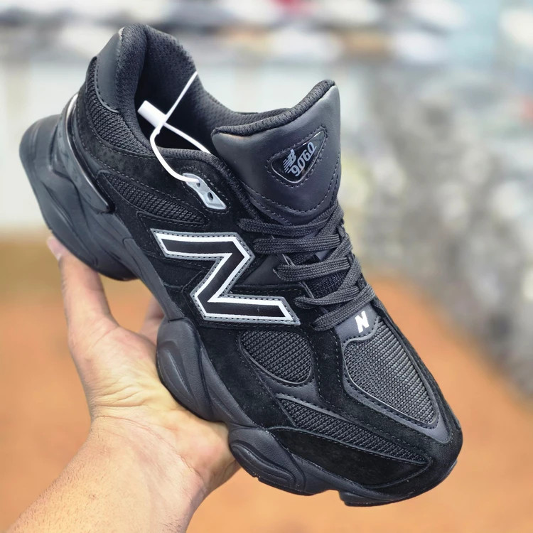 کتونی نیوبالانس 9060 مسترکوالیتی /سایز 40 الی 45/New Balance 9060/ فروش عمده و تک